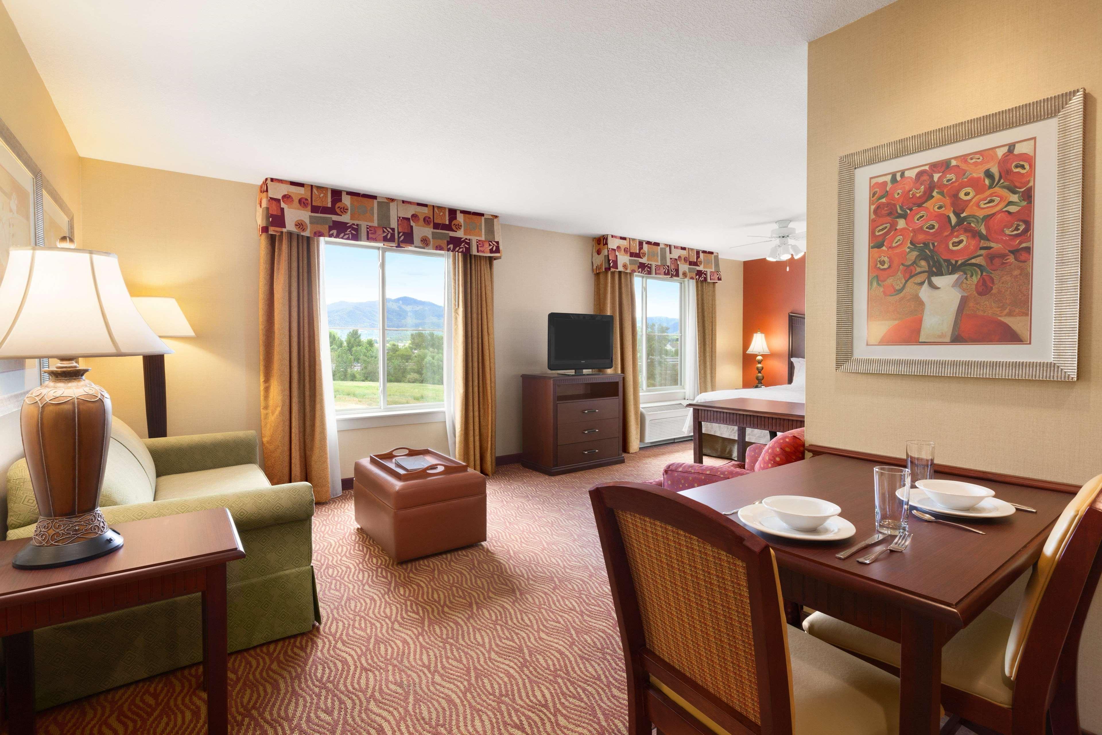 Homewood Suites Medford Bagian luar foto