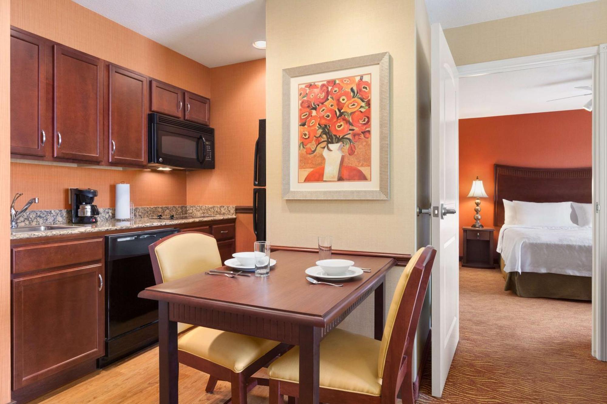 Homewood Suites Medford Bagian luar foto