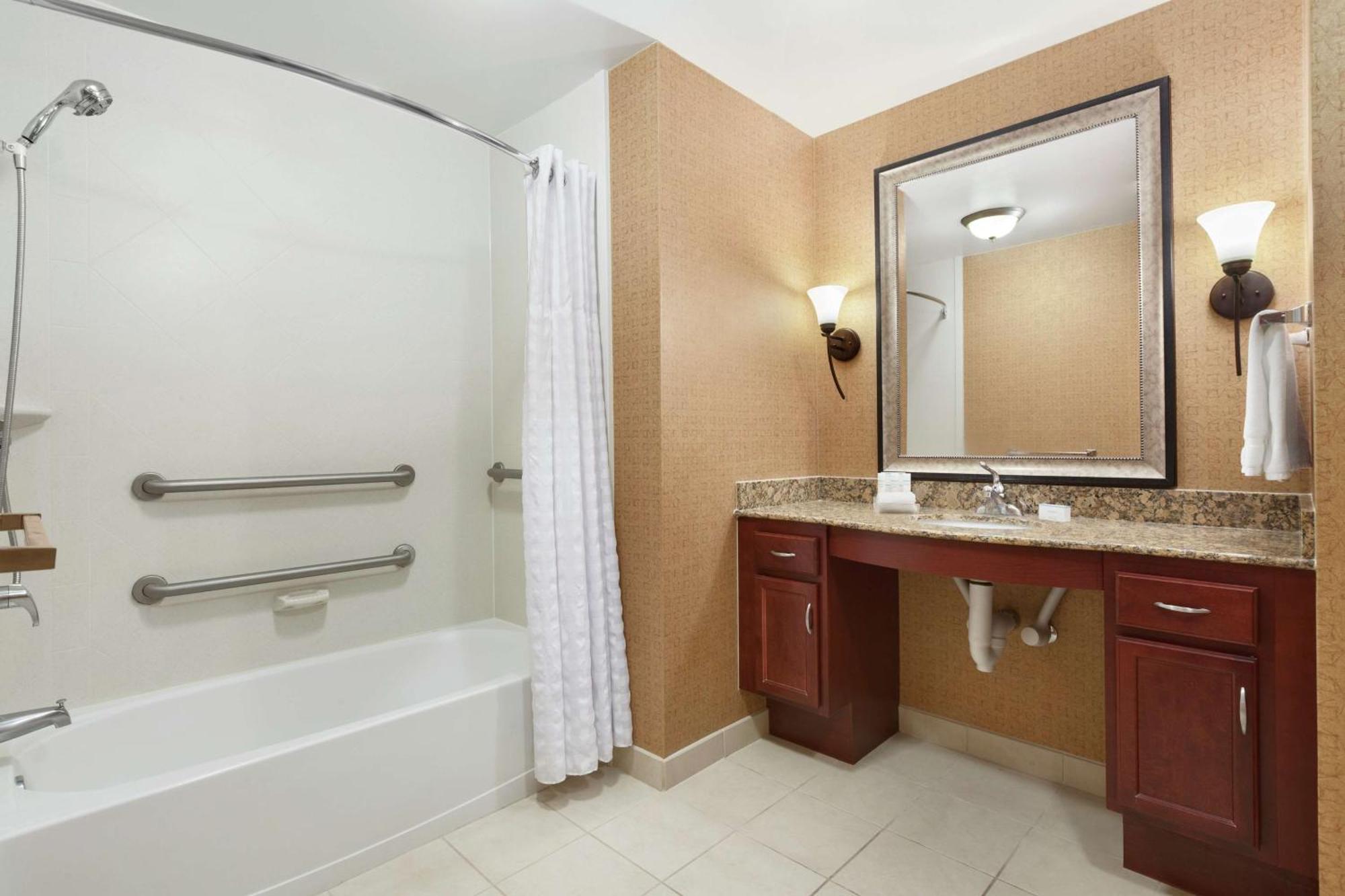 Homewood Suites Medford Bagian luar foto