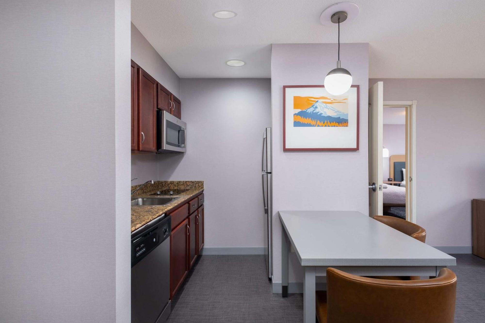 Homewood Suites Medford Bagian luar foto