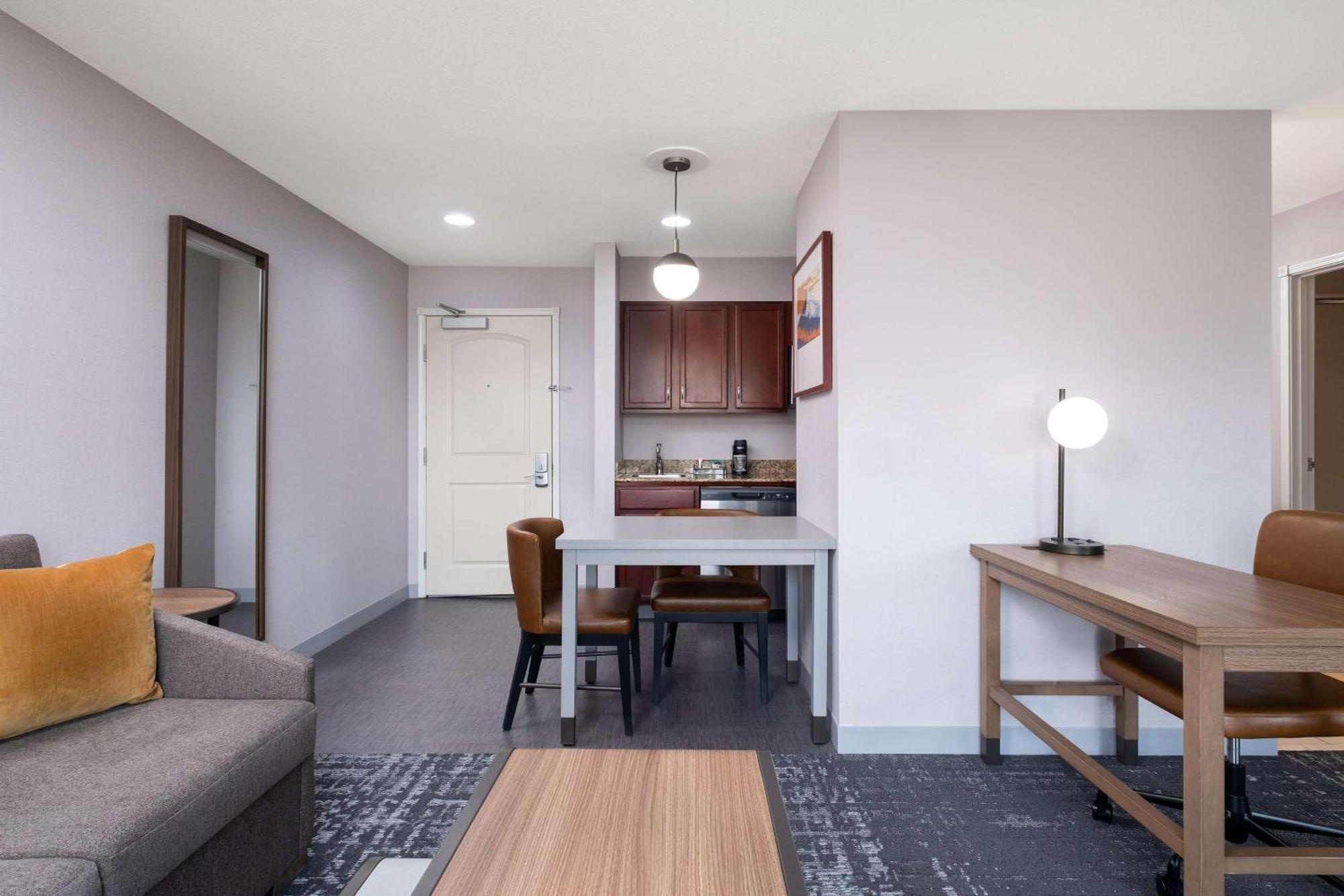 Homewood Suites Medford Bagian luar foto