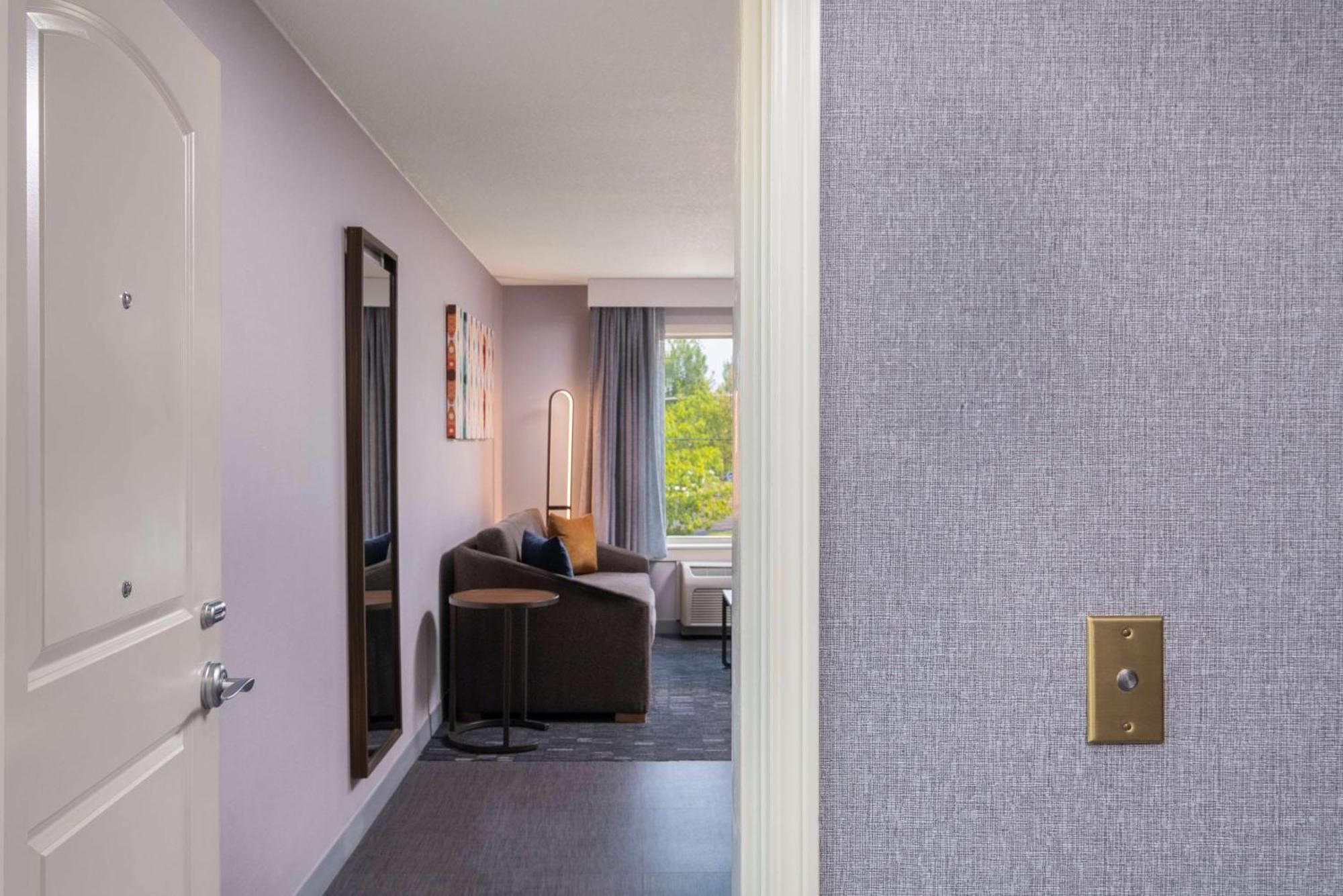 Homewood Suites Medford Bagian luar foto