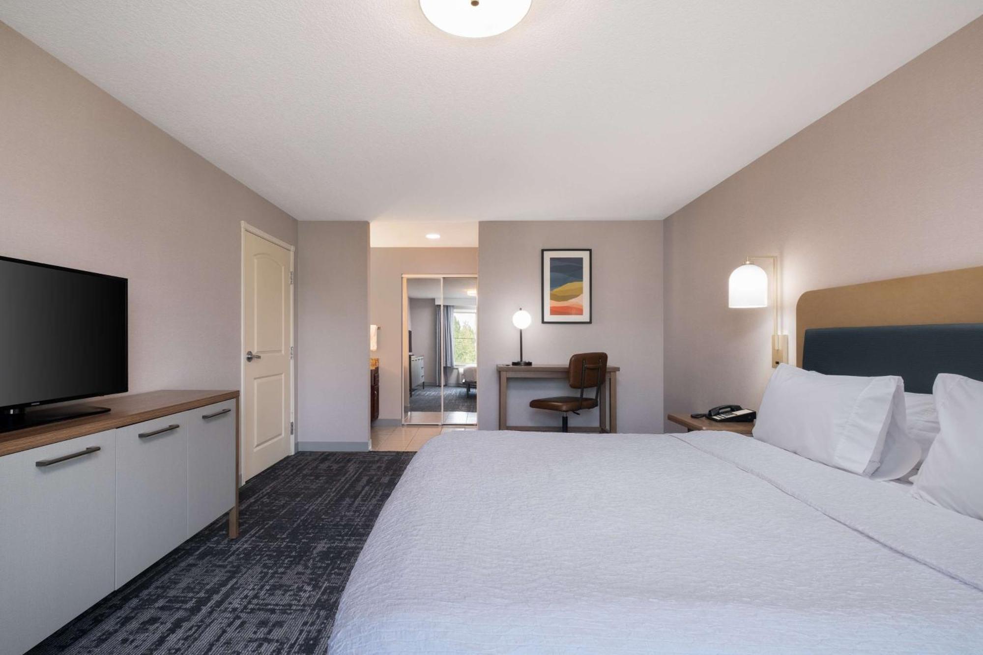 Homewood Suites Medford Bagian luar foto