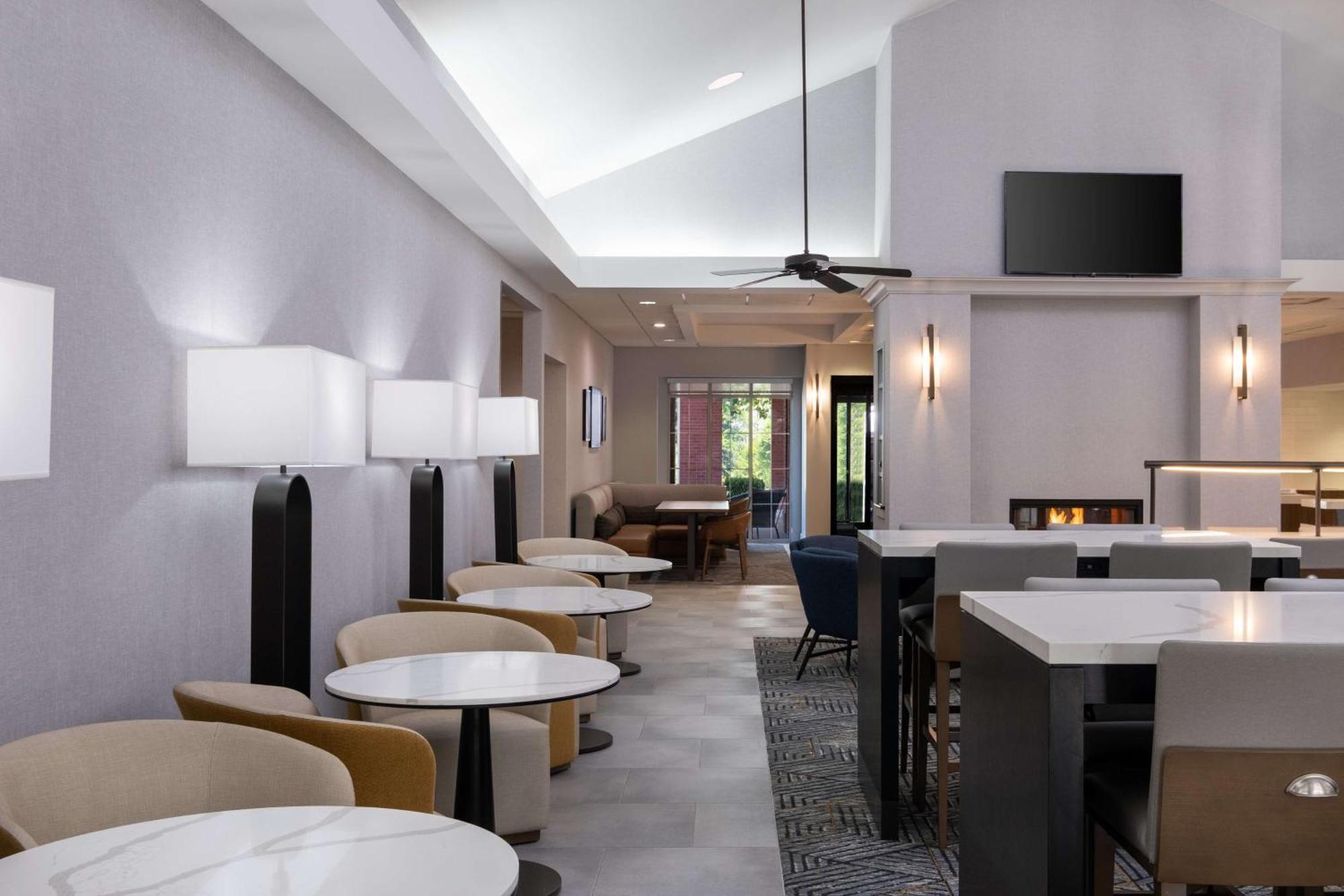 Homewood Suites Medford Bagian luar foto