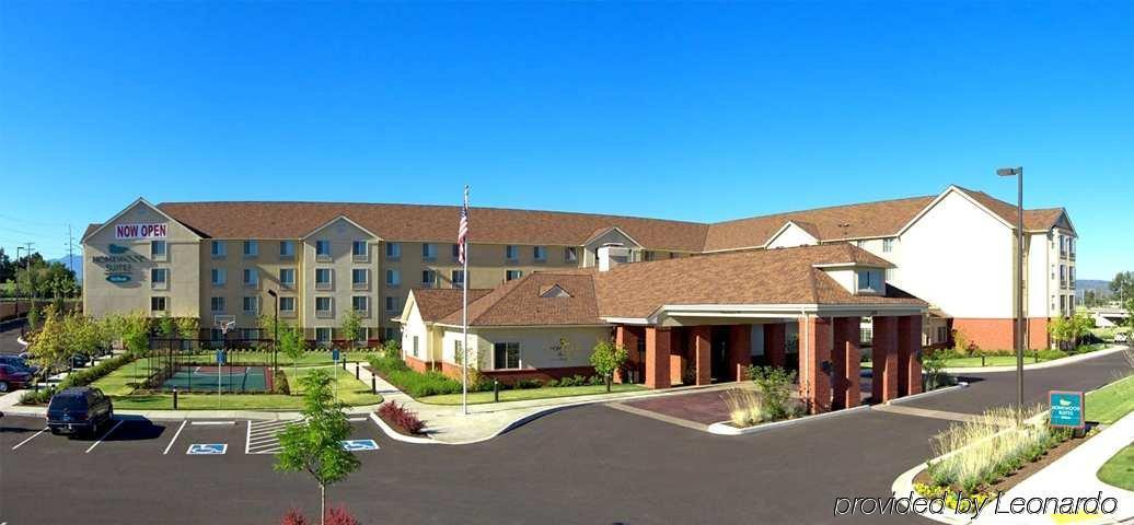 Homewood Suites Medford Bagian luar foto