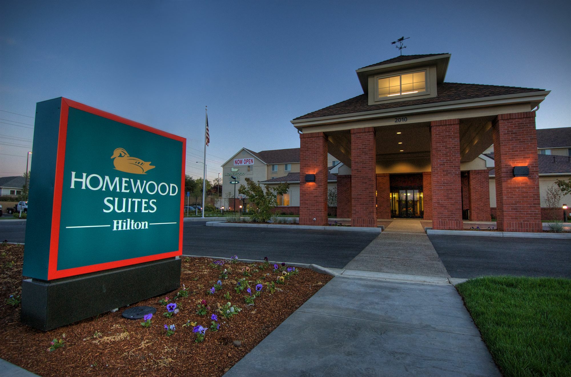 Homewood Suites Medford Bagian luar foto